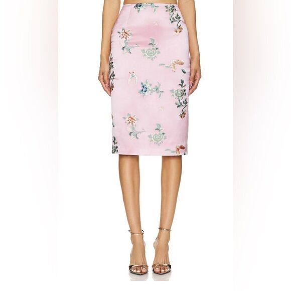 Skirt Revival! Here’s some inspiration for styling skirts. - Picture 10 of 16